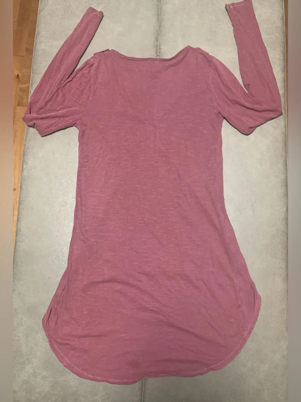 Vintage Free People Mauve Rose Embroidered Distressed Boho Hi Low Top Size XS